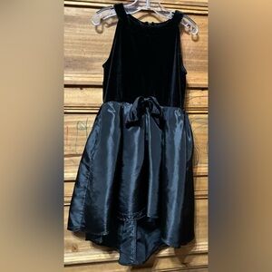 Disney Black Garment Label